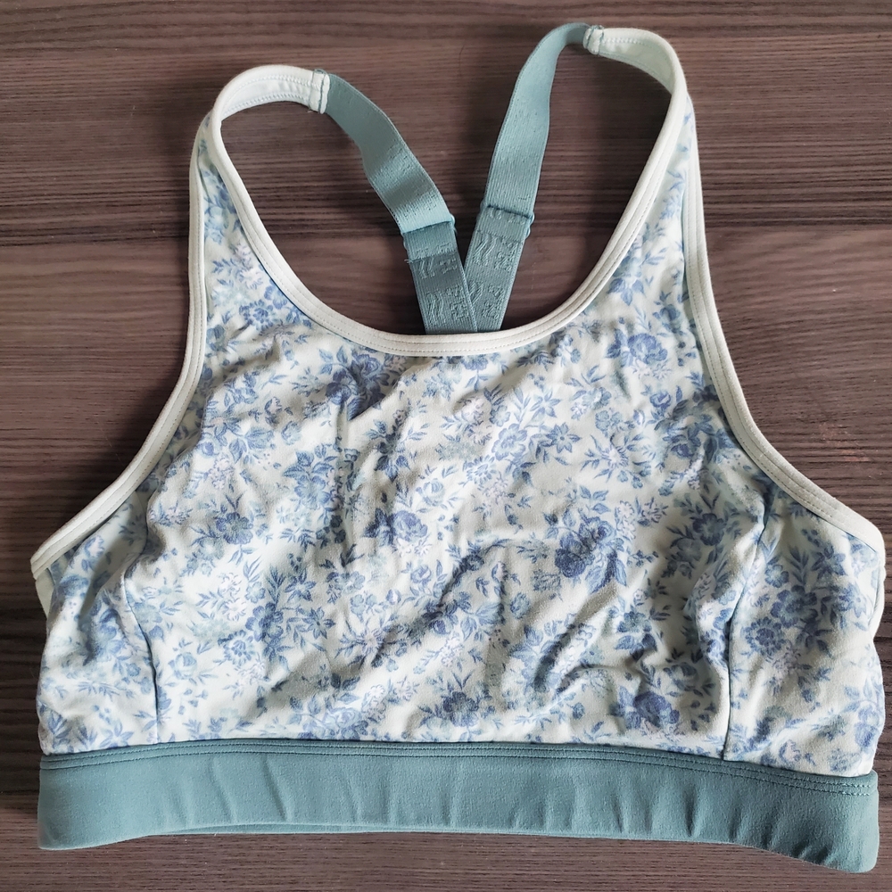 Fair Harbor Corliss Light Blue Floral Sports Bra